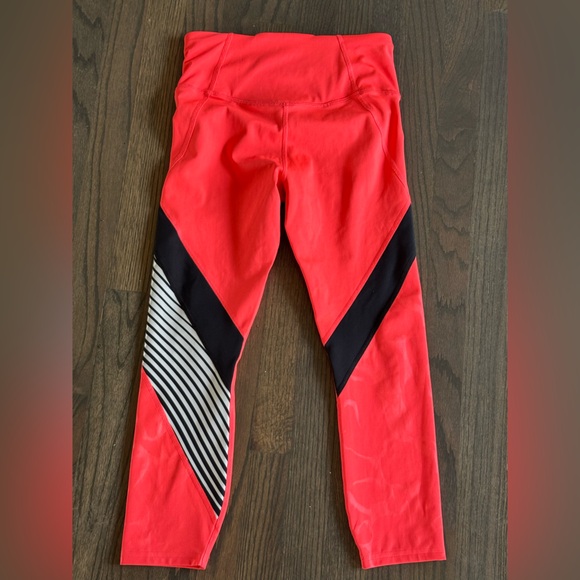 Under Armour heat gear bright colorful Cropped legging Small - Picture 2 of 5